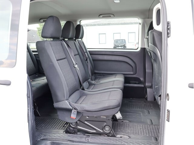 MERCEDES-BENZ Vito 111 TourerPro,lang,8Sitzer,Klima,Standhzg. - Μικρό λεωφορείο, Επιβατικό βαν: φωτογραφία 4 MERCEDES-BENZ Vito 111 TourerPro,lang,8Sitzer,Klima,Standhzg. - Μικρό λεωφορείο, Επιβατικό βαν: φωτογραφία 4