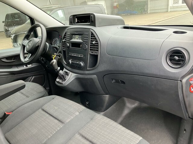 MERCEDES-BENZ Vito 114 Mixto Extralang,Klima,Tempomat,Standhzg - Επιβατικό βαν: φωτογραφία 4 MERCEDES-BENZ Vito 114 Mixto Extralang,Klima,Tempomat,Standhzg - Επιβατικό βαν: φωτογραφία 4