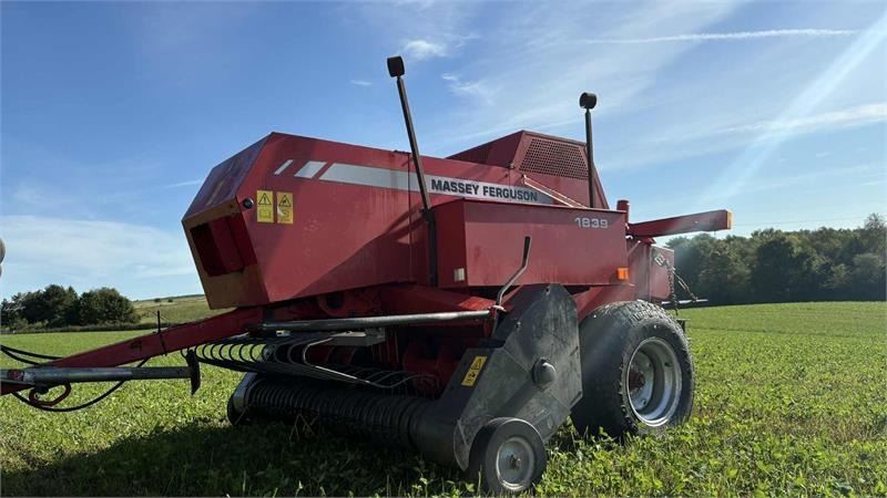 Massey Ferguson 1839 Småballe presser - Μηχάνημα περιτύλιξης: φωτογραφία 1 Massey Ferguson 1839 Småballe presser - Μηχάνημα περιτύλιξης: φωτογραφία 1