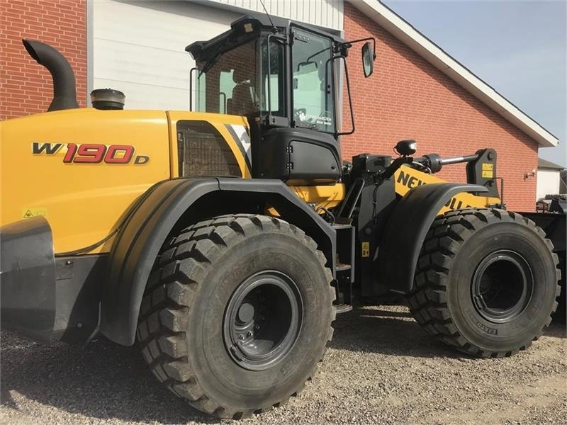 New Holland W190D - Ελαστιχοφόρος φορτωτής: φωτογραφία 3 New Holland W190D - Ελαστιχοφόρος φορτωτής: φωτογραφία 3