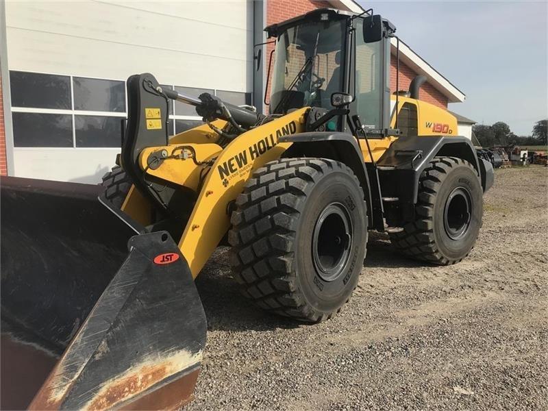 New Holland W190D - Ελαστιχοφόρος φορτωτής: φωτογραφία 4 New Holland W190D - Ελαστιχοφόρος φορτωτής: φωτογραφία 4