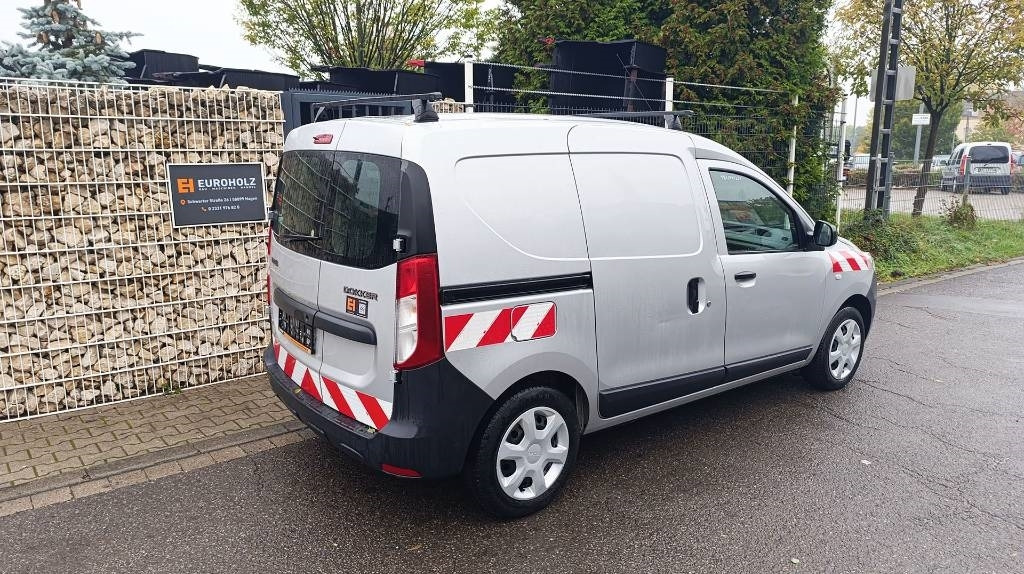 Dacia Dokker Transporter, Kastenwagen, Werkstattschränke - Μικρό βαν: φωτογραφία 3 Dacia Dokker Transporter, Kastenwagen, Werkstattschränke - Μικρό βαν: φωτογραφία 3