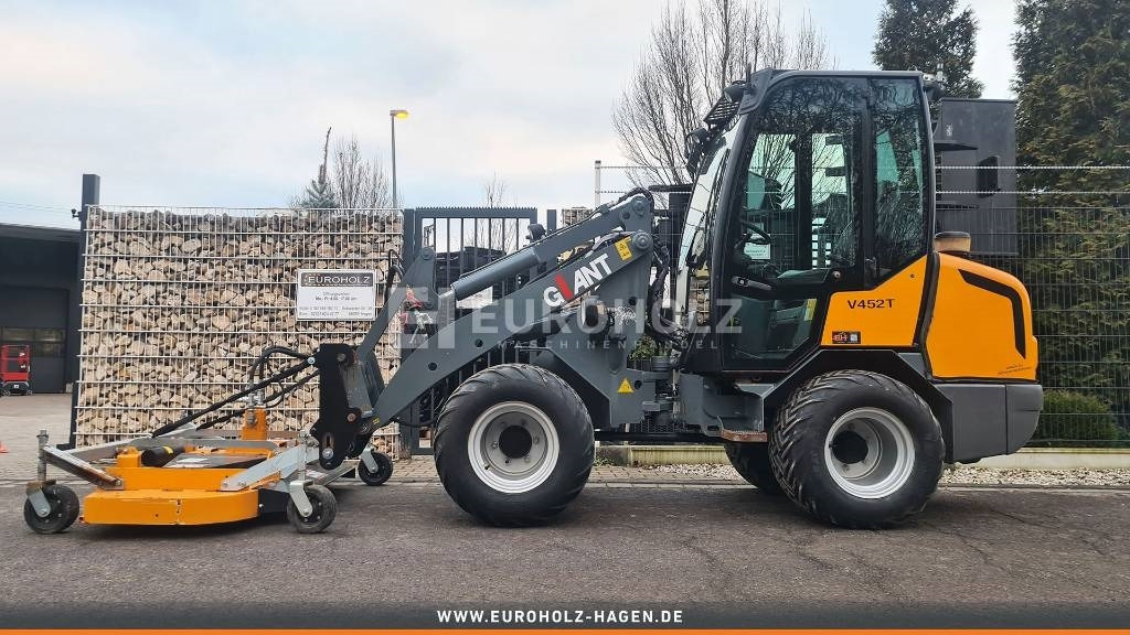 GiANT Radlader V452T, Bodenfräse, Mähwerk, Frontschaufel - Σπαστός φορτωτής: φωτογραφία 4 GiANT Radlader V452T, Bodenfräse, Mähwerk, Frontschaufel - Σπαστός φορτωτής: φωτογραφία 4