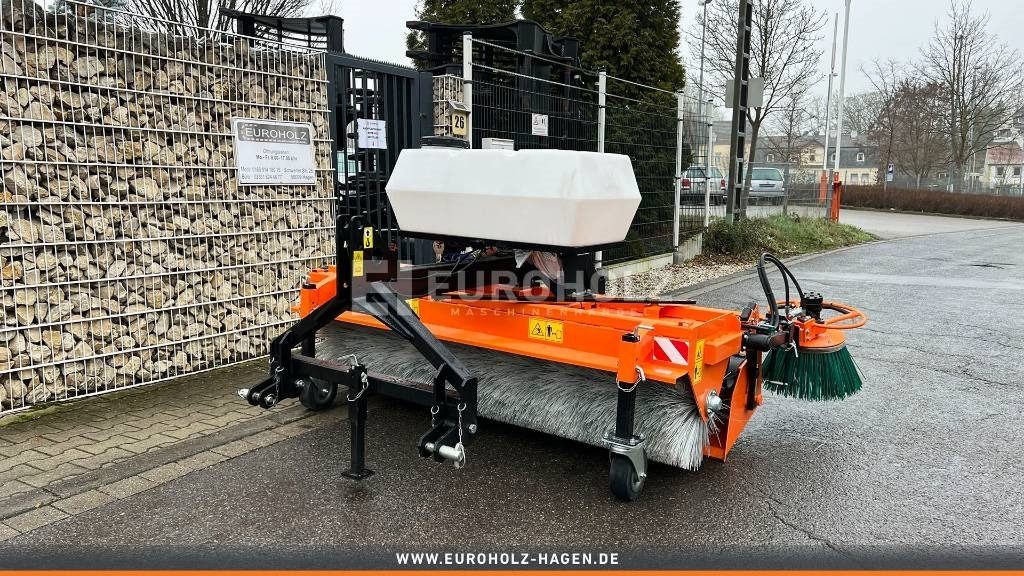 Kehrmaschine ZM2000 mit Seitenbesen - Σκούπα για Κοινοτικο όχημα/ Ειδικό όχημα: φωτογραφία 1 Kehrmaschine ZM2000 mit Seitenbesen - Σκούπα για Κοινοτικο όχημα/ Ειδικό όχημα: φωτογραφία 1