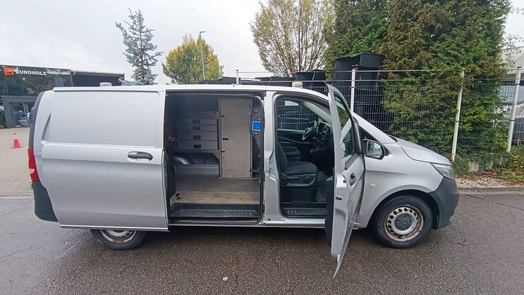 Mercedes-Benz Vito 114 CDI Kasten Werkstattschränke Standheizung  - Επαγγελματικό αυτοκίνητο κόφα: φωτογραφία 1 Mercedes-Benz Vito 114 CDI Kasten Werkstattschränke Standheizung  - Επαγγελματικό αυτοκίνητο κόφα: φωτογραφία 1