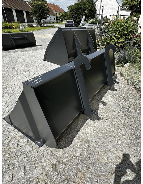 Big Schwergutschaufel 240 cm mit JCB Q-Fit Aufnahme - Κουβάς: φωτογραφία 3 Big Schwergutschaufel 240 cm mit JCB Q-Fit Aufnahme - Κουβάς: φωτογραφία 3
