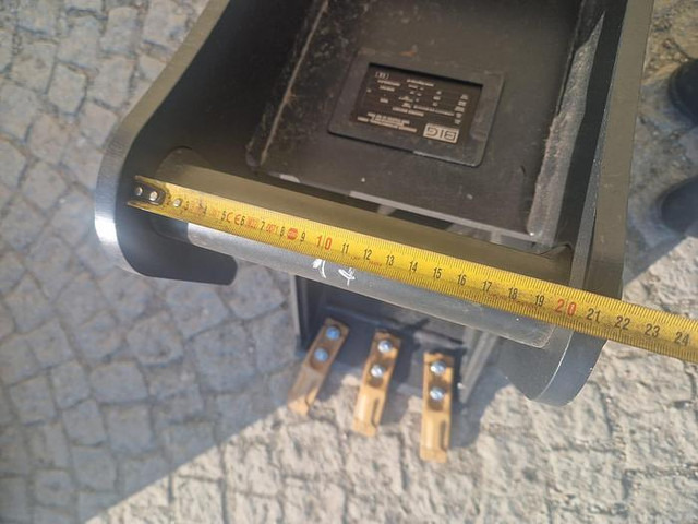 Big Tieflöffel 30 cm mit Lehnhoff MS03 Symblock Aufnahme - Κουβάς: φωτογραφία 4 Big Tieflöffel 30 cm mit Lehnhoff MS03 Symblock Aufnahme - Κουβάς: φωτογραφία 4