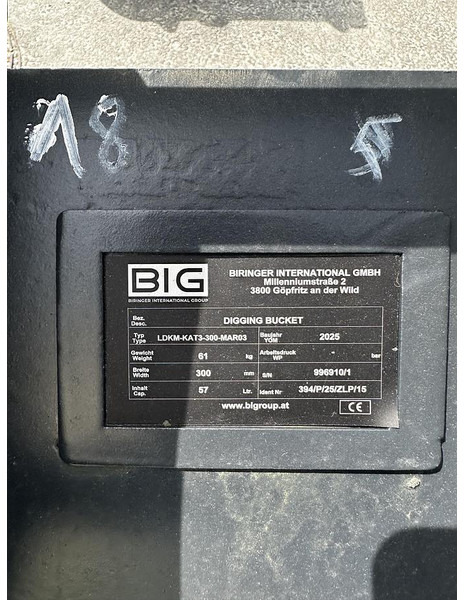 Big Tieflöffel 30cm mit MAR03 Aufnahme - Κουβάς: φωτογραφία 5 Big Tieflöffel 30cm mit MAR03 Aufnahme - Κουβάς: φωτογραφία 5