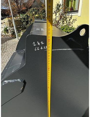 Big Volumenschaufel 250 cm mit Claas Scorpion Aufnahme - Κουβάς: φωτογραφία 5 Big Volumenschaufel 250 cm mit Claas Scorpion Aufnahme - Κουβάς: φωτογραφία 5