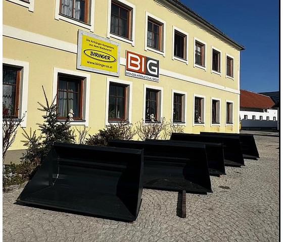 Big Volumenschaufel 250 cm mit JCB Q-fit Aufnahme - Κουβάς: φωτογραφία 1 Big Volumenschaufel 250 cm mit JCB Q-fit Aufnahme - Κουβάς: φωτογραφία 1