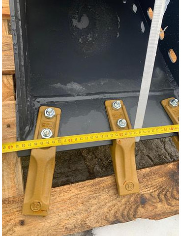 Tieflöffel 40 cm mit Lehnhoff MS08 Aufnahme - Κουβάς: φωτογραφία 2 Tieflöffel 40 cm mit Lehnhoff MS08 Aufnahme - Κουβάς: φωτογραφία 2