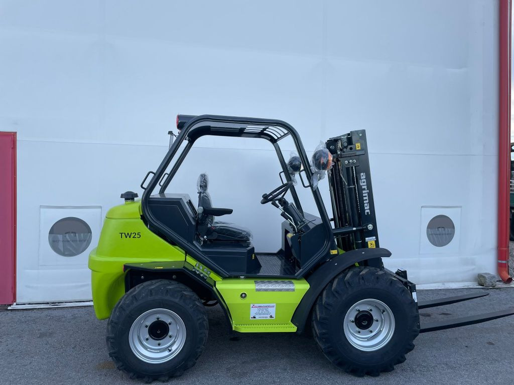Agrimac TW25 - Φορτηγό ανωμάλου εδάφους: φωτογραφία 1 Agrimac TW25 - Φορτηγό ανωμάλου εδάφους: φωτογραφία 1