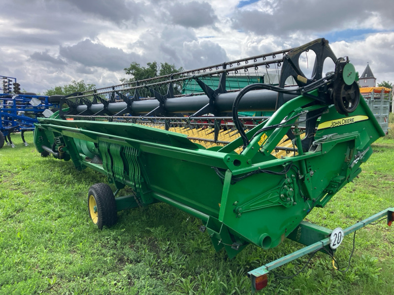 John Deere 630R mit Sonnenblumenvorsatz - Θεριζοαλωνιστική μηχανή: φωτογραφία 5 John Deere 630R mit Sonnenblumenvorsatz - Θεριζοαλωνιστική μηχανή: φωτογραφία 5