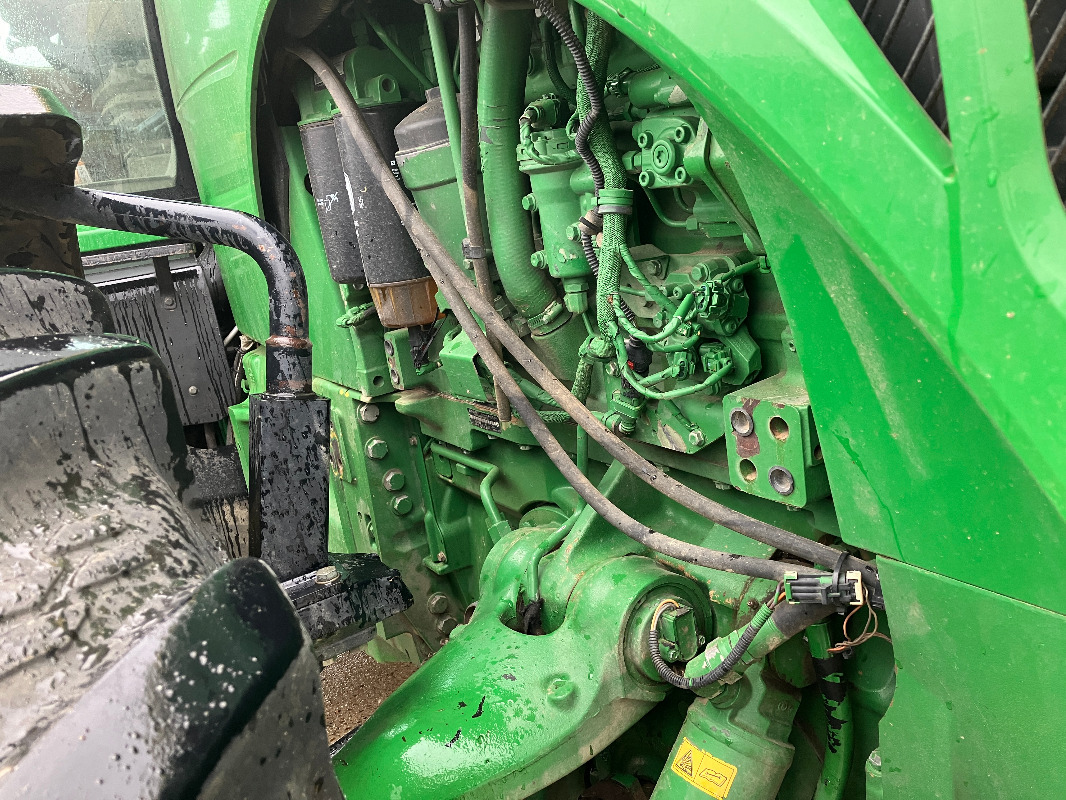 John Deere 8310R - Τρακτέρ: φωτογραφία 3 John Deere 8310R - Τρακτέρ: φωτογραφία 3