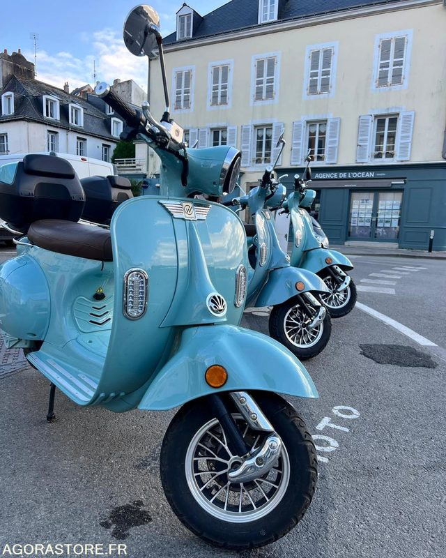 1 Scooter e-retro 50cc - Easy Watts - Μοτοσικλέτα: φωτογραφία 2 1 Scooter e-retro 50cc - Easy Watts - Μοτοσικλέτα: φωτογραφία 2