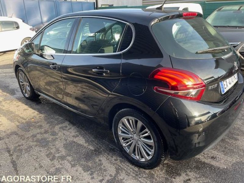 208 ALLURE PT 110cv-05/2016- 87950 KM - Αυτοκίνητο: φωτογραφία 2 208 ALLURE PT 110cv-05/2016- 87950 KM - Αυτοκίνητο: φωτογραφία 2