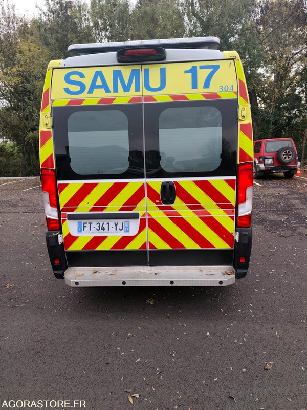 Ambulance réformée - Ασθενοφόρο: φωτογραφία 5 Ambulance réformée - Ασθενοφόρο: φωτογραφία 5