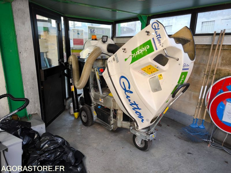 Aspirateur à déchets de voirie GLUTTON MA866 - Επαγγελματική ηλεκτρική σκούπα: φωτογραφία 1 Aspirateur à déchets de voirie GLUTTON MA866 - Επαγγελματική ηλεκτρική σκούπα: φωτογραφία 1