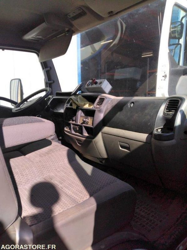 BA-885-GW MICRO BENNE NISSAN CABSTAR 203336 kms 2007 - Όχημα με ανατρεπομενη καροτσα: φωτογραφία 5 BA-885-GW MICRO BENNE NISSAN CABSTAR 203336 kms 2007 - Όχημα με ανατρεπομενη καροτσα: φωτογραφία 5