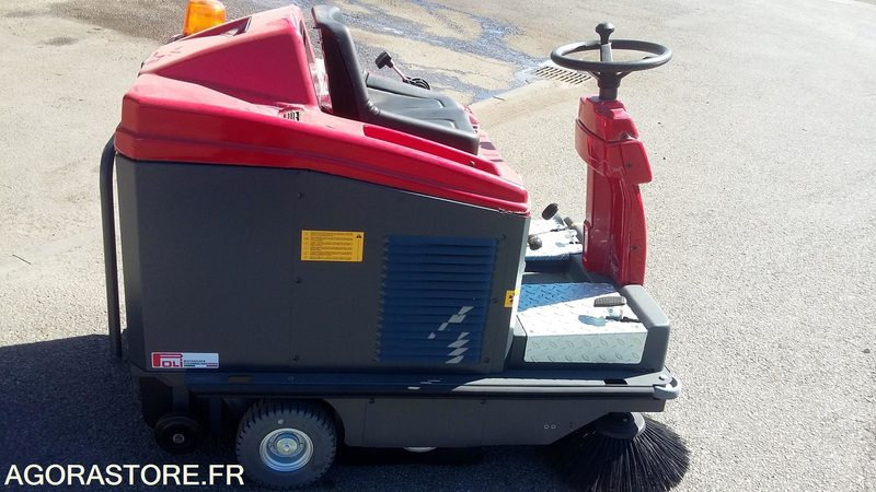 BALAYEUSE ELECTRIQUE A BATTERIES STYLE E70 - 2023 - Σάρωθρο δρόμων: φωτογραφία 2 BALAYEUSE ELECTRIQUE A BATTERIES STYLE E70 - 2023 - Σάρωθρο δρόμων: φωτογραφία 2