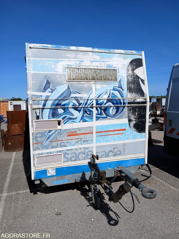 BASE VIE ROUTIERE 4/5 PERSONNES - Σπίτι εμπορευματοκιβωτία, Τρέιλερ: φωτογραφία 1 BASE VIE ROUTIERE 4/5 PERSONNES - Σπίτι εμπορευματοκιβωτία, Τρέιλερ: φωτογραφία 1