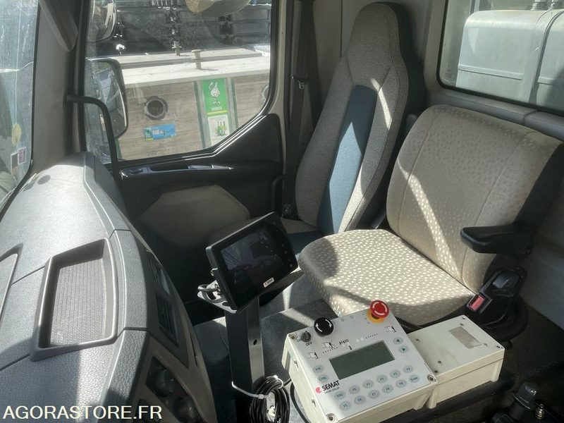 BOM 26T avec LC auto 851 - Απορριμματοφόρο: φωτογραφία 4 BOM 26T avec LC auto 851 - Απορριμματοφόρο: φωτογραφία 4