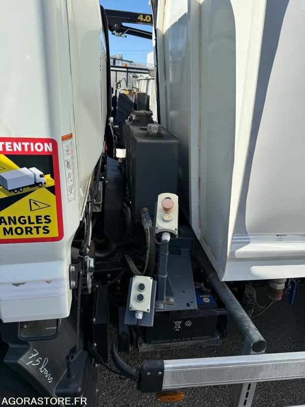 Απορριμματοφόρο BOM 7.5T - 2020 - 60008 KMS: φωτογραφία 8 Απορριμματοφόρο BOM 7.5T - 2020 - 60008 KMS: φωτογραφία 8