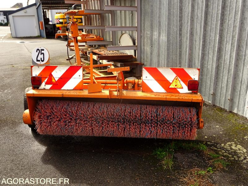 Balayeuse - Σάρωθρο δρόμων: φωτογραφία 3 Balayeuse - Σάρωθρο δρόμων: φωτογραφία 3