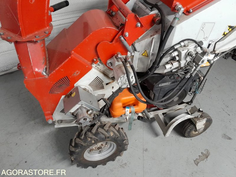 Broyeur BUGNOT BVN34 (DI490) - Μηχανήματα κήπου: φωτογραφία 4 Broyeur BUGNOT BVN34 (DI490) - Μηχανήματα κήπου: φωτογραφία 4