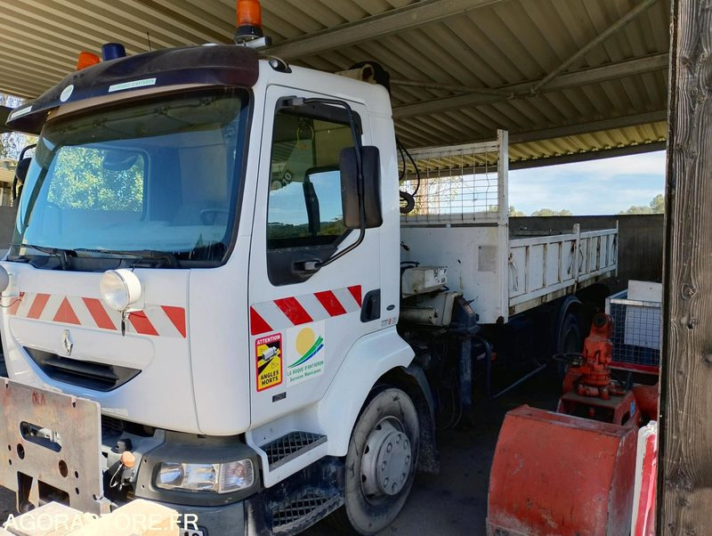 CAMION GRUE 250 RENAULT - Φορτηγό: φωτογραφία 1 CAMION GRUE 250 RENAULT - Φορτηγό: φωτογραφία 1
