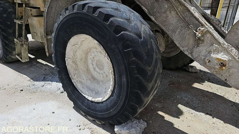 Φορτωτής CHARGEUR SUR PNEUS CATERPILLAR 2007 / 924H - JIM00681: φωτογραφία 9