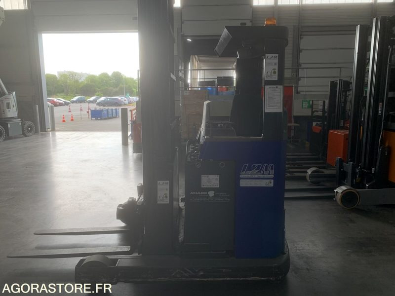 CHARIOT ATLET CAT5 R489 AVEC CHARGEUR EN L'ETAT - Ανυψωτικό στενών δρόμων: φωτογραφία 2 CHARIOT ATLET CAT5 R489 AVEC CHARGEUR EN L'ETAT - Ανυψωτικό στενών δρόμων: φωτογραφία 2
