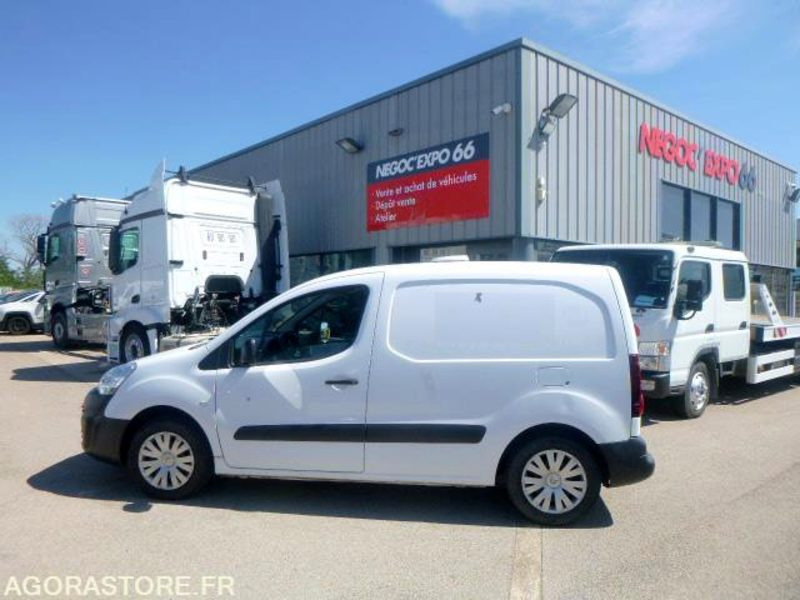 CITROEN BERLINGO UTILITAIRE BOITE AUTO - 2018 - 166 500KM - Μικρό βαν: φωτογραφία 3 CITROEN BERLINGO UTILITAIRE BOITE AUTO - 2018 - 166 500KM - Μικρό βαν: φωτογραφία 3