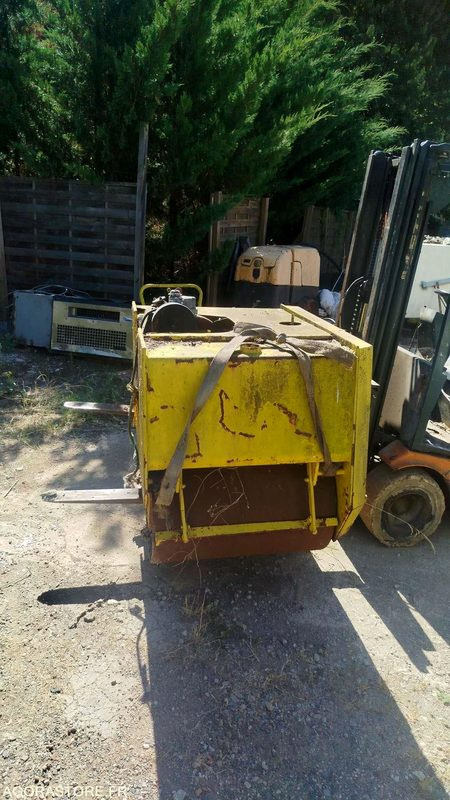 COMPACTEUR A RESTAURER - Κοινοτικο όχημα/ Ειδικό όχημα: φωτογραφία 4 COMPACTEUR A RESTAURER - Κοινοτικο όχημα/ Ειδικό όχημα: φωτογραφία 4