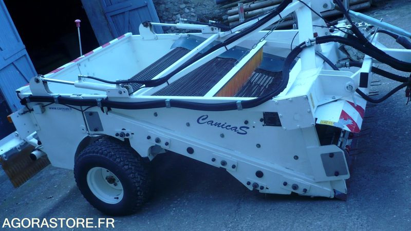 CRIBLEUR DE PLAGE TRACTÉ T160 N° de serie T067 - Κοινοτικο όχημα/ Ειδικό όχημα: φωτογραφία 3 CRIBLEUR DE PLAGE TRACTÉ T160 N° de serie T067 - Κοινοτικο όχημα/ Ειδικό όχημα: φωτογραφία 3
