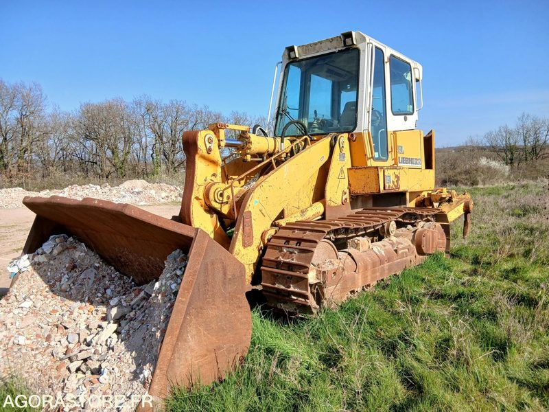 Chargeuse LIEBHERR 2001 - Φορτωτής: φωτογραφία 1 Chargeuse LIEBHERR 2001 - Φορτωτής: φωτογραφία 1