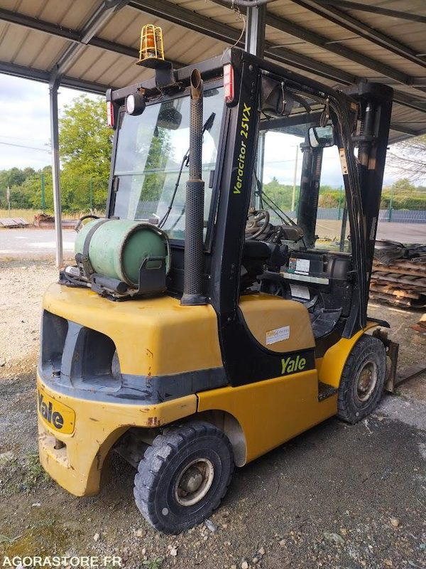 Chariot Élévateur YALE GLP25VX (2007) - En Panne - Υγραεριοκίνητο περονοφόρο: φωτογραφία 3 Chariot Élévateur YALE GLP25VX (2007) - En Panne - Υγραεριοκίνητο περονοφόρο: φωτογραφία 3