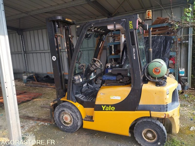 Chariot Élévateur YALE GLP25VX (2007) - Pour Pièces ou Réparation - Υγραεριοκίνητο περονοφόρο: φωτογραφία 1 Chariot Élévateur YALE GLP25VX (2007) - Pour Pièces ou Réparation - Υγραεριοκίνητο περονοφόρο: φωτογραφία 1