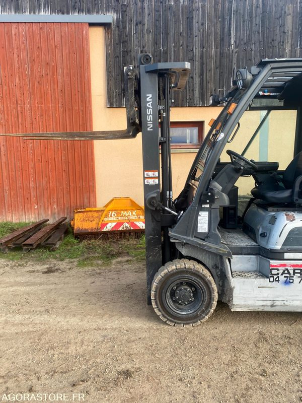 Chariot élévateur GAZ NISSAN 1.8T - Υγραεριοκίνητο περονοφόρο: φωτογραφία 2 Chariot élévateur GAZ NISSAN 1.8T - Υγραεριοκίνητο περονοφόρο: φωτογραφία 2