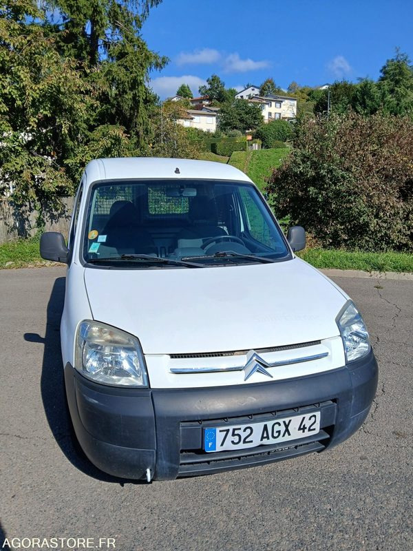 Citroën Berlingo 752-AGX-42 - Μικρό βαν: φωτογραφία 1 Citroën Berlingo 752-AGX-42 - Μικρό βαν: φωτογραφία 1