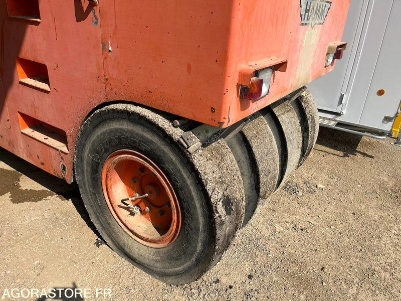 Compacteur à pneu type P3 HAMM - Οδοστρωτήρας: φωτογραφία 5 Compacteur à pneu type P3 HAMM - Οδοστρωτήρας: φωτογραφία 5
