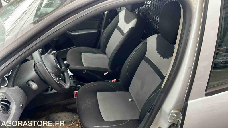 DACIA DUSTER - 2017 - 173388KM - EP701QD - SUV: φωτογραφία 5 DACIA DUSTER - 2017 - 173388KM - EP701QD - SUV: φωτογραφία 5