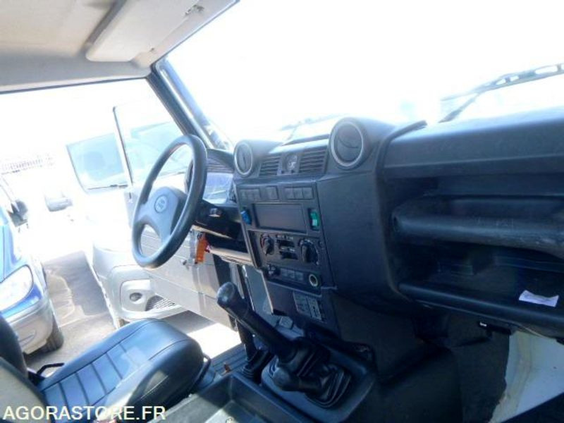 DEFENDER -Land Rover - 131930km - 122ch - SUV: φωτογραφία 4 DEFENDER -Land Rover - 131930km - 122ch - SUV: φωτογραφία 4