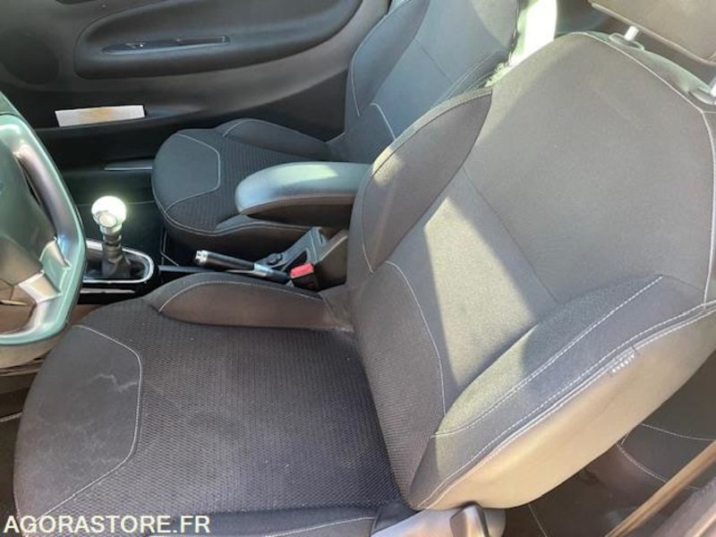 DS3SOCHIC PT 110cv. 11/2016. 107150 KM - Αυτοκίνητο: φωτογραφία 5 DS3SOCHIC PT 110cv. 11/2016. 107150 KM - Αυτοκίνητο: φωτογραφία 5