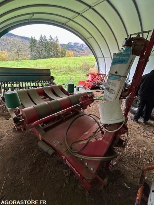 ENRUBANNEUSE PORTEE KVENERLAND 7710C - 2013 - Γεωργικά μηχανήματα: φωτογραφία 3 ENRUBANNEUSE PORTEE KVENERLAND 7710C - 2013 - Γεωργικά μηχανήματα: φωτογραφία 3