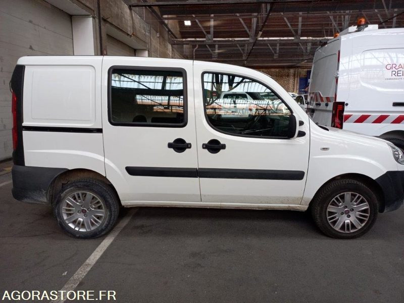 FIAT DOBLO AH-197-PB - Μικρό βαν: φωτογραφία 2 FIAT DOBLO AH-197-PB - Μικρό βαν: φωτογραφία 2