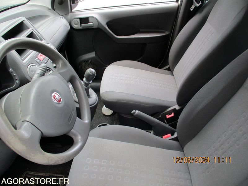 FIAT PANDA 1432 - Αυτοκίνητο: φωτογραφία 4 FIAT PANDA 1432 - Αυτοκίνητο: φωτογραφία 4