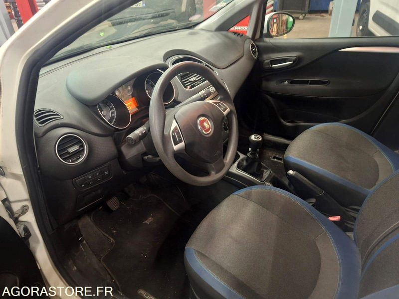 FIAT PUNTO BI CARBURATION. - Αυτοκίνητο: φωτογραφία 4 FIAT PUNTO BI CARBURATION. - Αυτοκίνητο: φωτογραφία 4