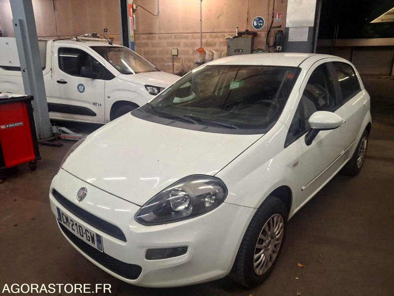 FIAT PUNTO BI CARBURATION. - Αυτοκίνητο: φωτογραφία 3 FIAT PUNTO BI CARBURATION. - Αυτοκίνητο: φωτογραφία 3