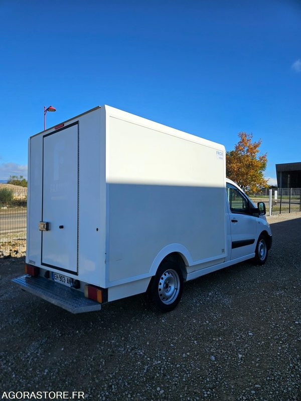 FIAT SCUDO 2.0 130 CAISSE FRIGORIFIQUE FRCX 3 PLACES - Επαγγελματικό αυτοκίνητο ψυγείο: φωτογραφία 4 FIAT SCUDO 2.0 130 CAISSE FRIGORIFIQUE FRCX 3 PLACES - Επαγγελματικό αυτοκίνητο ψυγείο: φωτογραφία 4